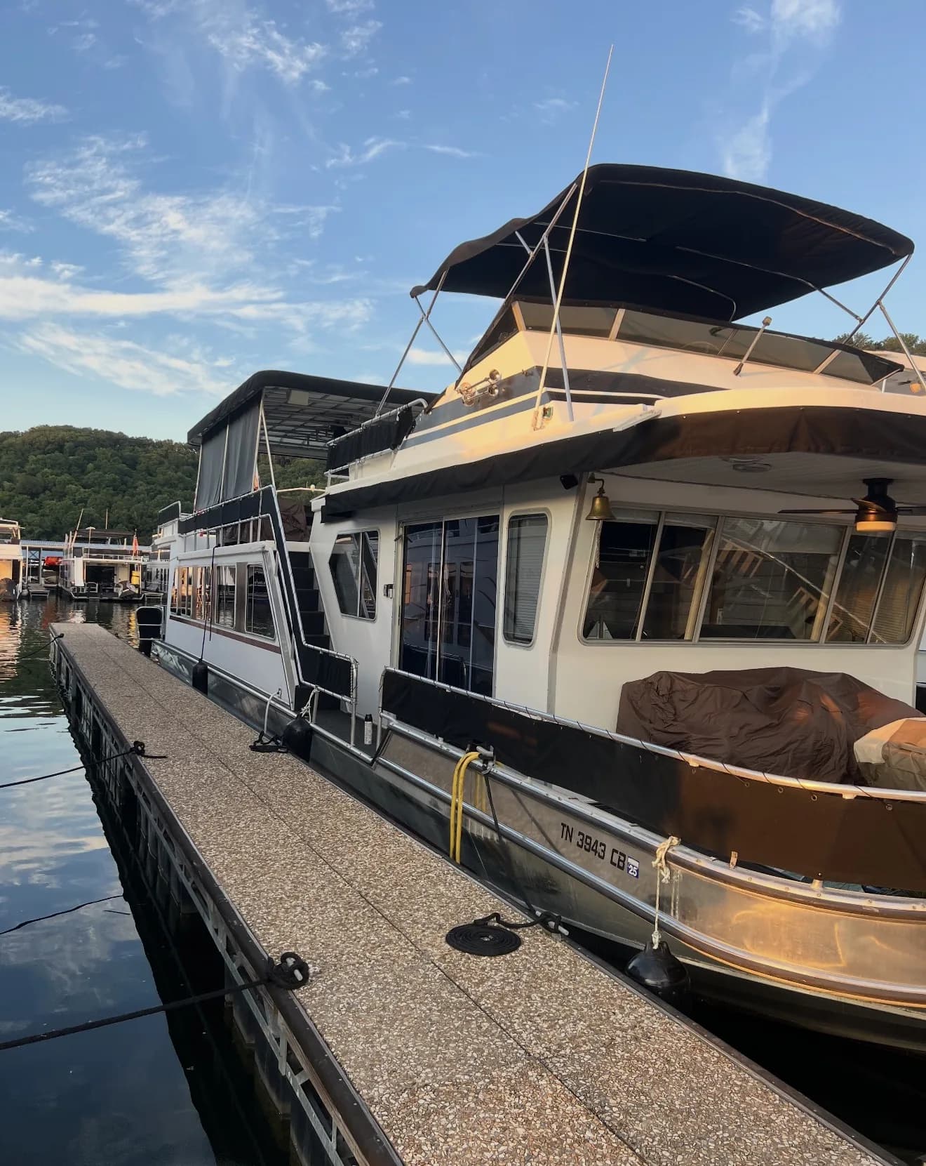 1986 Sumerset 14x70 Houseboat